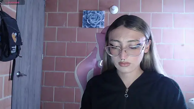 Andrea camilaaa online show from 30, 9, 2025