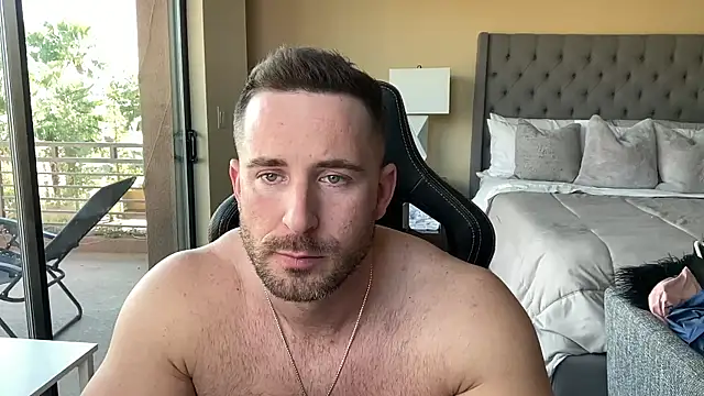 brettmycles28 online show from 26, 11, 2025