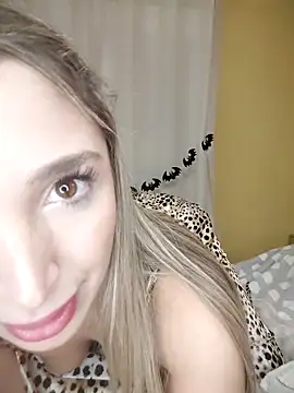 Snapshot of mikateen chatting on 1, 11, 2025 mikateen online show from 1, 11, 2025