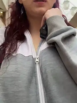 Snapshot of raen001 chatting on 14, 11, 2025 raen001 online show from 14, 11, 2025