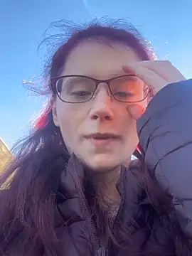 Snapshot of raen001 chatting on 21, 11, 2025 raen001 online show from 21, 11, 2025