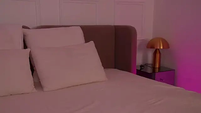 ArianaMell online show from 2, 3, 2026