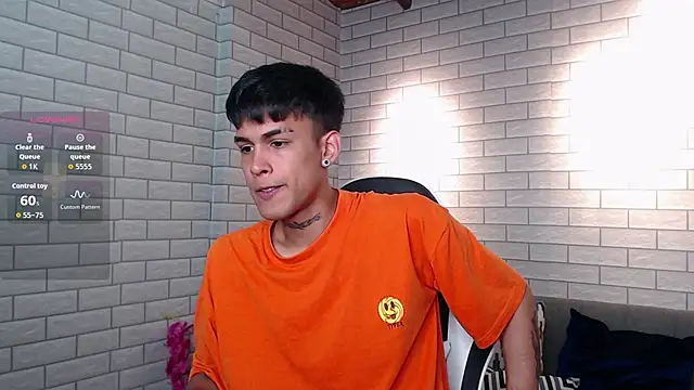 Thiago twink online show from 1, 10, 2025