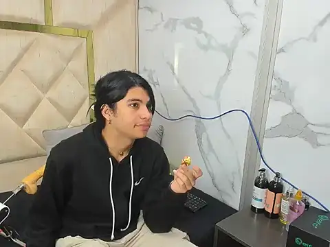 Allisonts69 online show from 24, 9, 2025