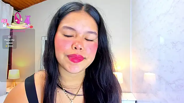 Snapshot of kittyy_babee chatting on 22, 9, 2025 kittyy babee online show from 22, 9, 2025