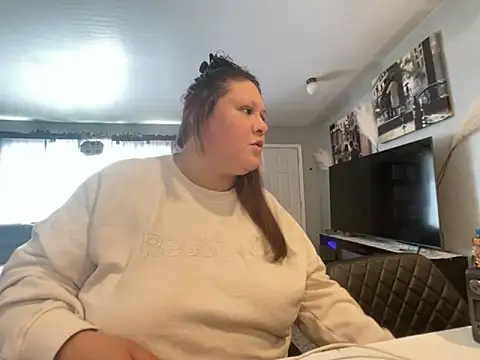 Snapshot of JizzyJazzunleashed chatting on 8, 9, 2025 JizzyJazzunleashed online show from 8, 9, 2025