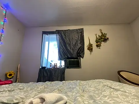 Snapshot of JizzyJazzunleashed chatting on 22, 9, 2025 JizzyJazzunleashed online show from 22, 9, 2025