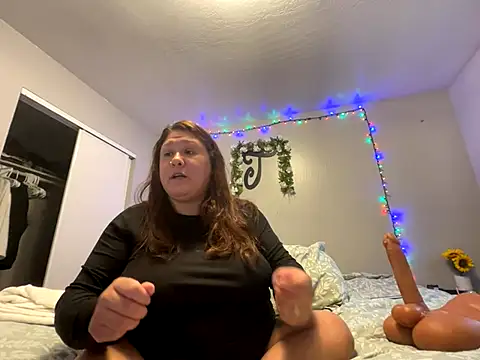 Snapshot of JizzyJazzunleashed chatting on 10, 10, 2025 JizzyJazzunleashed online show from 10, 10, 2025