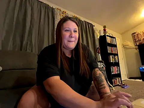 Snapshot of JizzyJazzunleashed chatting on 12, 10, 2025 JizzyJazzunleashed online show from 12, 10, 2025