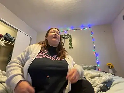 Snapshot of JizzyJazzunleashed chatting on 21, 10, 2025 JizzyJazzunleashed online show from 21, 10, 2025