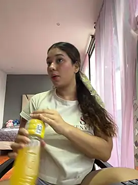 Snapshot of lana_rousse01 chatting on 8, 1, 2026 lana rousse01 online show from 8, 1, 2026