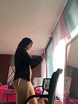 Snapshot of lana_rousse01 chatting on 14, 2, 2026 lana rousse01 online show from 14, 2, 2026