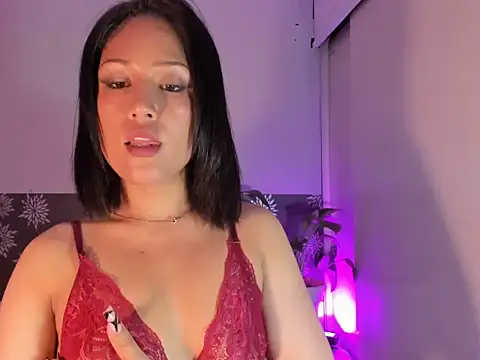 Snapshot of VikyRossee chatting on 7, 10, 2025 VikyRossee online show from 7, 10, 2025