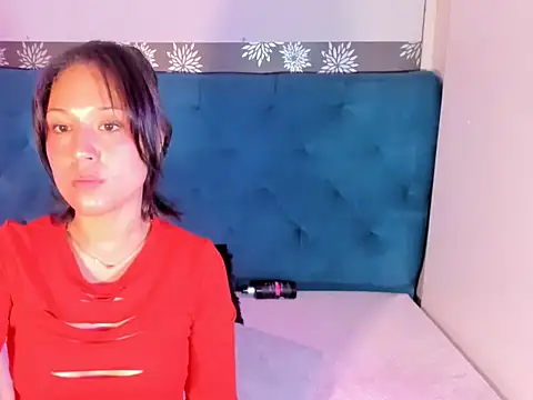 Snapshot of VikyRossee chatting on 11, 10, 2025 VikyRossee online show from 11, 10, 2025
