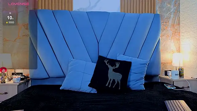 angel  red  online show from 13, 9, 2025