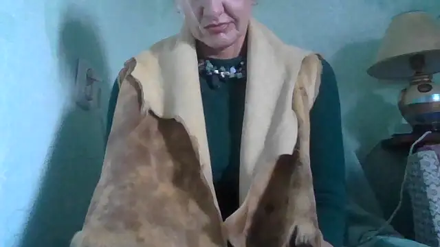 Snapshot of TianaQLove chatting on 5, 10, 2025 TianaQLove online show from 5, 10, 2025