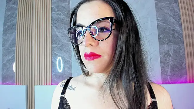 IsisNoir online show from 27, 9, 2025