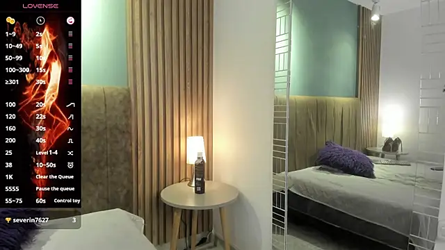 IsisNoir online show from 13, 4, 2026