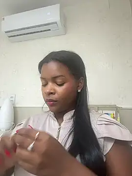 tayzinhaaa online show from 21, 7, 2026