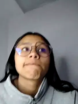 SofieLove 01 online show from 6, 2, 2026