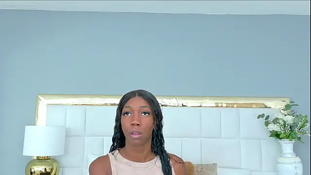 Snapshot of MadeleineHocker chatting on 15, 9, 2025 MadeleineHocker online show from 15, 9, 2025