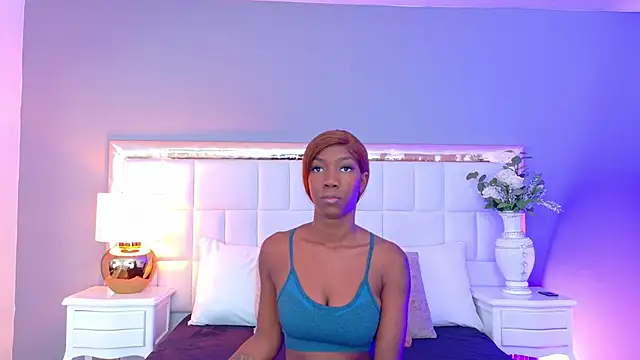 Snapshot of MadeleineHocker chatting on 27, 9, 2025 MadeleineHocker online show from 27, 9, 2025