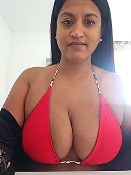 Snapshot of Busty_AriaX chatting on 20, 10, 2025 Busty AriaX online show from 20, 10, 2025