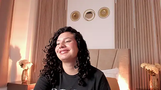 Rachell Jamess online show from 16, 10, 2025