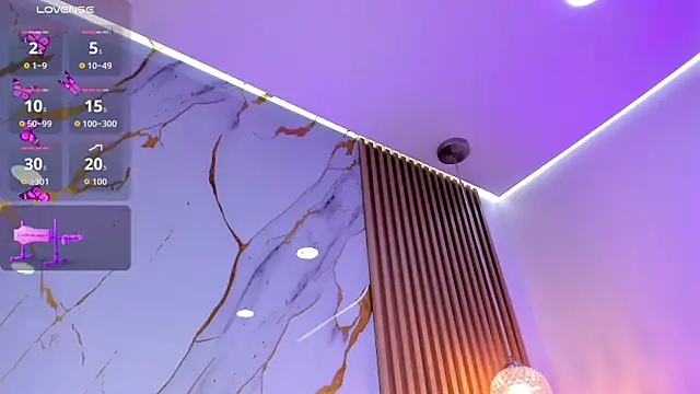 alissaowens  online show from 22, 12, 2025