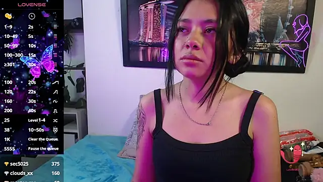 hellenngp online show from 8, 11, 2025