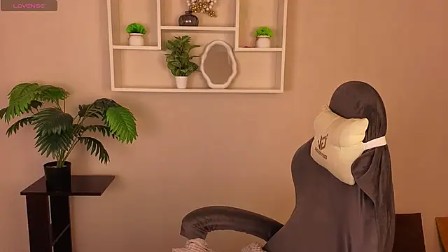 Miche1le Allenne online show from 6, 3, 2026