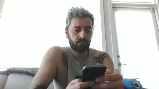 Snapshot of BlinkBoyRave chatting on 15, 10, 2025 BlinkBoyRave online show from 15, 10, 2025