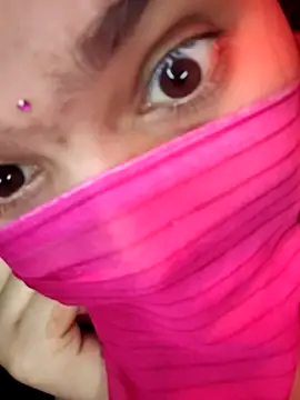 Snapshot of annanya01 chatting on 4, 12, 2025 annanya01 online show from 4, 12, 2025