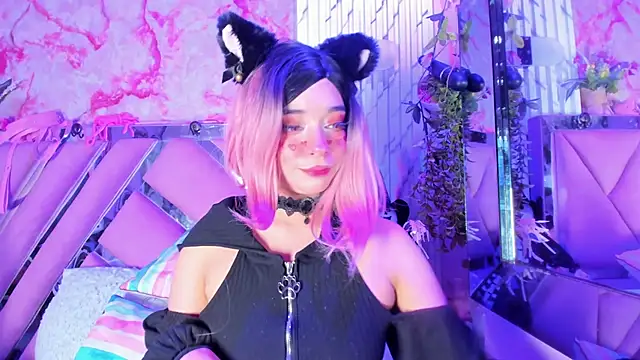 Snapshot of Akane_Hikari_ chatting on 4, 12, 2025 Akane Hikari online show from 4, 12, 2025