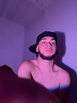 Snapshot of enzo_vittale03_ chatting on 15, 2, 2026 enzo vittale03 online show from 15, 2, 2026