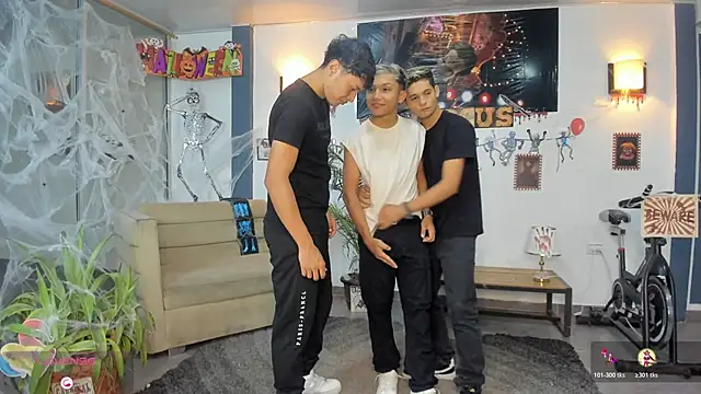 Bisexlifehot   online show from 26, 10, 2025