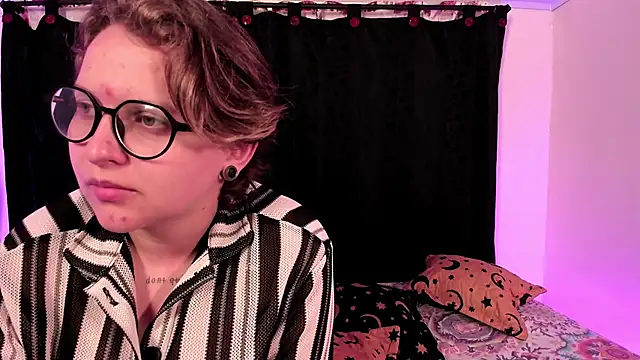 CrazyCakes  online show from 3, 3, 2026