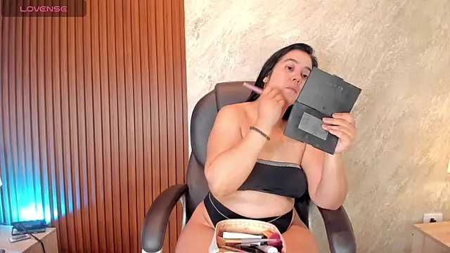  Cris Spicy  online show from 26, 10, 2025