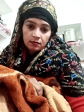 Snapshot of Chhaya_hot chatting on 9, 11, 2025 Chhaya hot online show from 9, 11, 2025