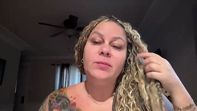 number1slut online show from 24, 3, 2026