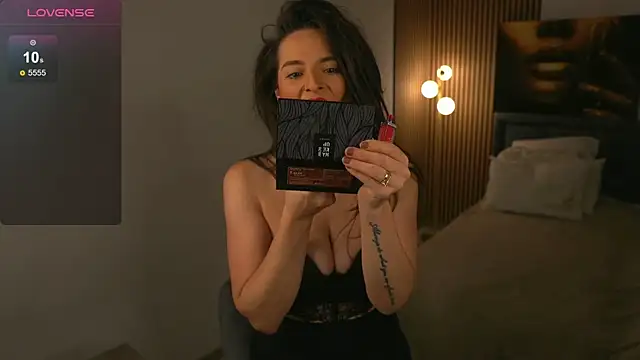 Snapshot of BarbaraXoXoX chatting on 27, 11, 2025 BarbaraXoXoX online show from 27, 11, 2025