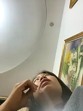 Nhung584 online show from 5, 12, 2025