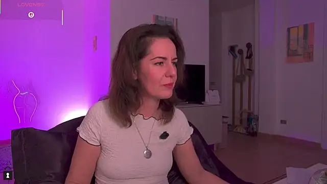 Witch in Silk online show from 14, 11, 2025