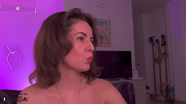 Witch in Silk online show from 17, 11, 2025