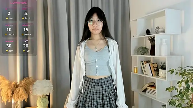 Snapshot of UdelaDodson chatting on 19, 10, 2025 UdelaDodson online show from 19, 10, 2025