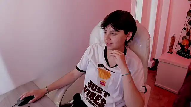 Nathaly ds online show from 9, 1, 2026