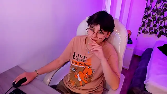 Nathaly ds online show from 9, 2, 2026