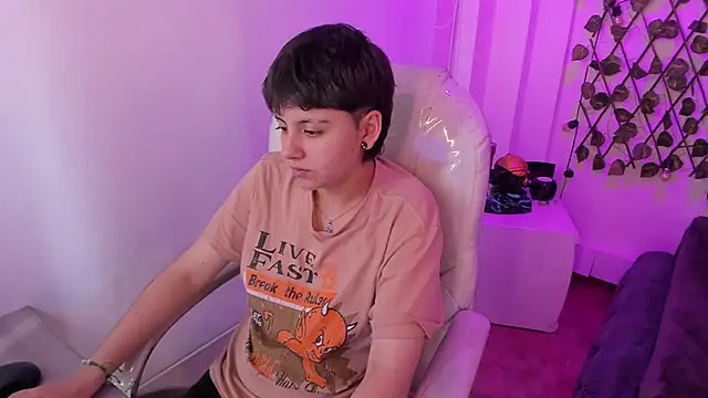 Nathaly ds online show from 3, 3, 2026