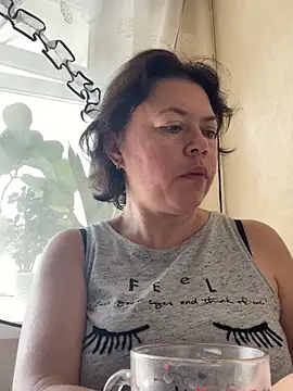 Kiravix online show from 9, 9, 2025