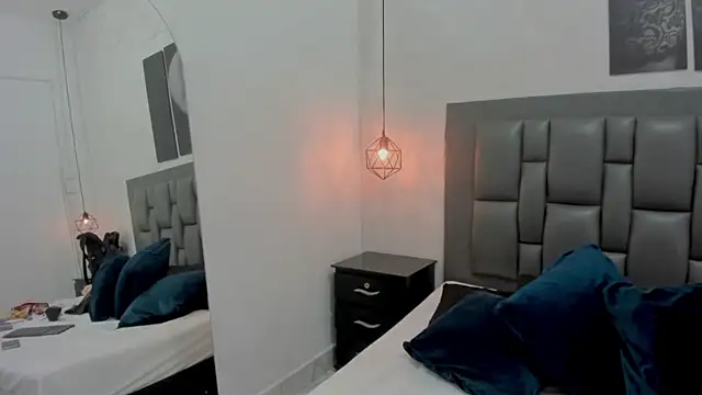 dakota roussee online show from 20, 11, 2025